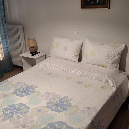 Nafpaktos Apartment And Studios In Port Екстериор снимка