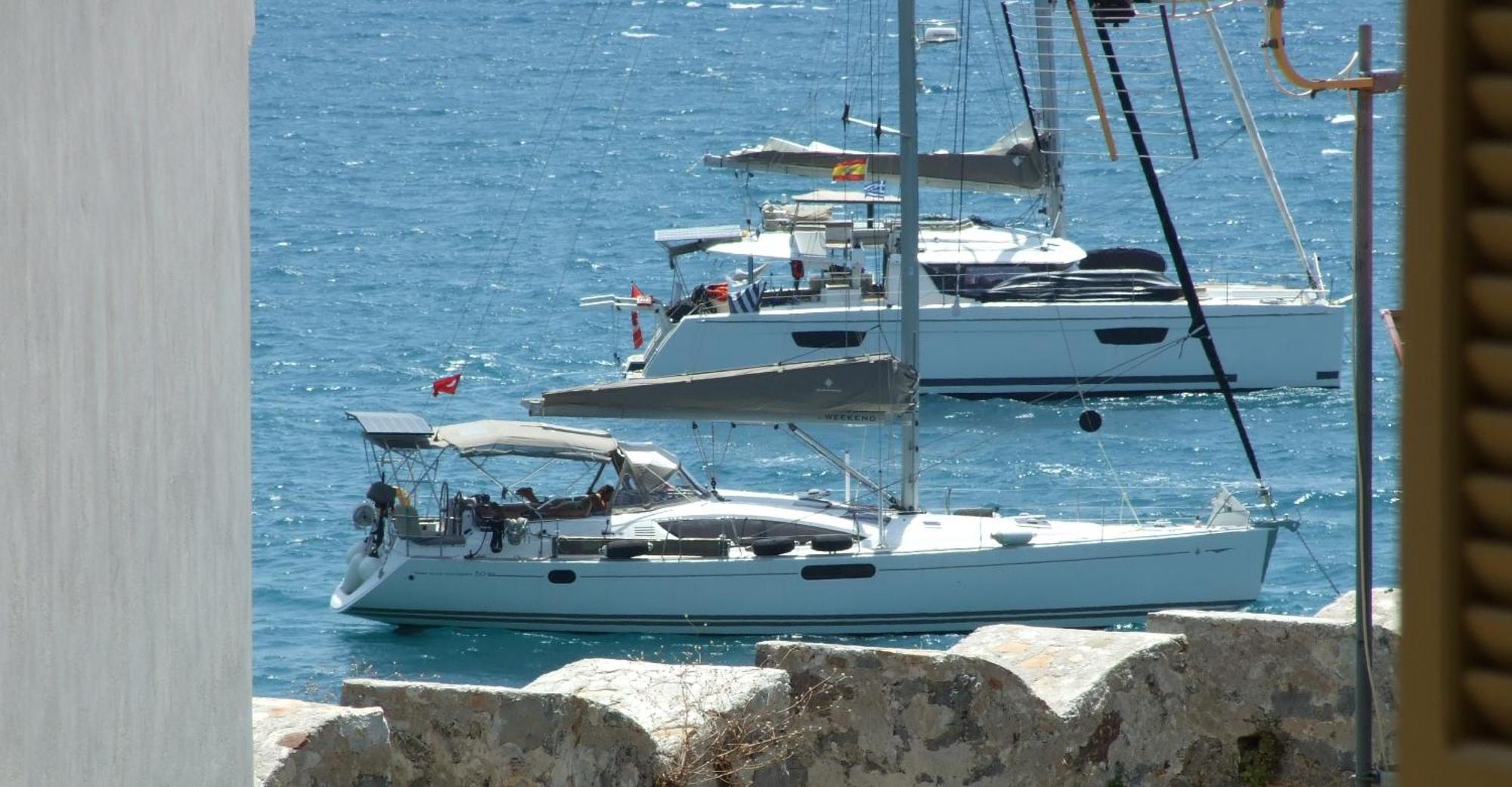 Nafpaktos Apartment And Studios In Port Екстериор снимка