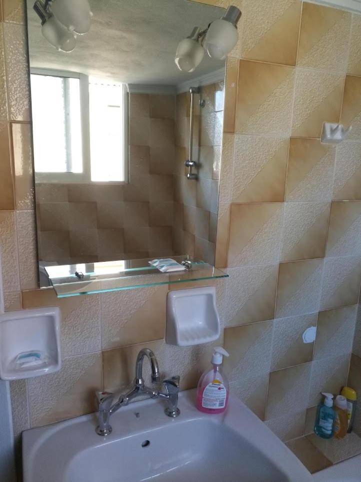 Nafpaktos Apartment And Studios In Port Екстериор снимка