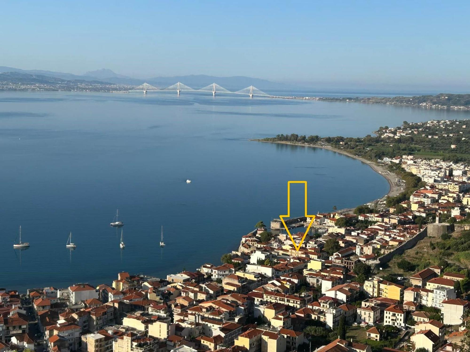 Nafpaktos Apartment And Studios In Port Екстериор снимка