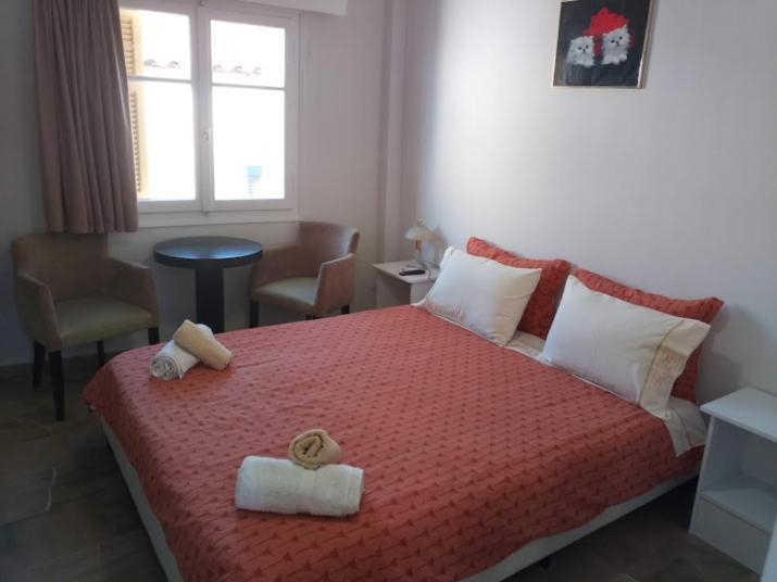 Nafpaktos Apartment And Studios In Port Стая снимка