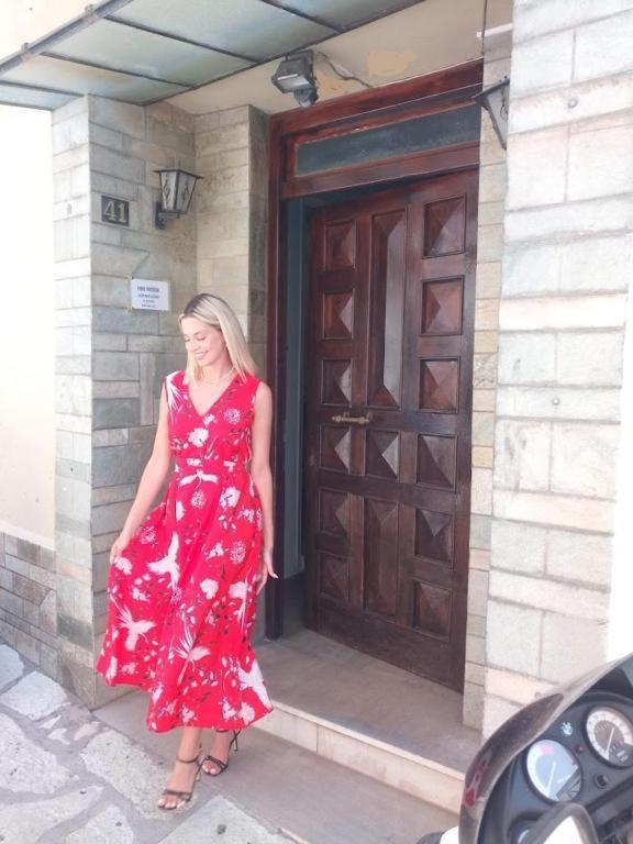 Nafpaktos Apartment And Studios In Port Екстериор снимка